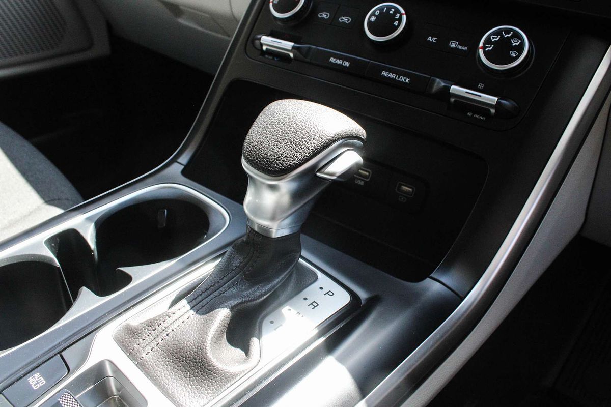 2023 Kia Carnival S KA4