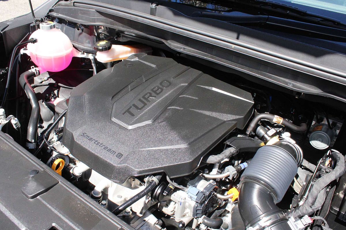 2023 Kia Carnival S KA4