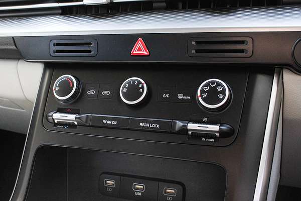 2023 Kia Carnival S KA4