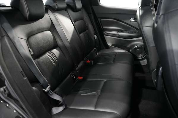 2023 Nissan JUKE ST-L F16