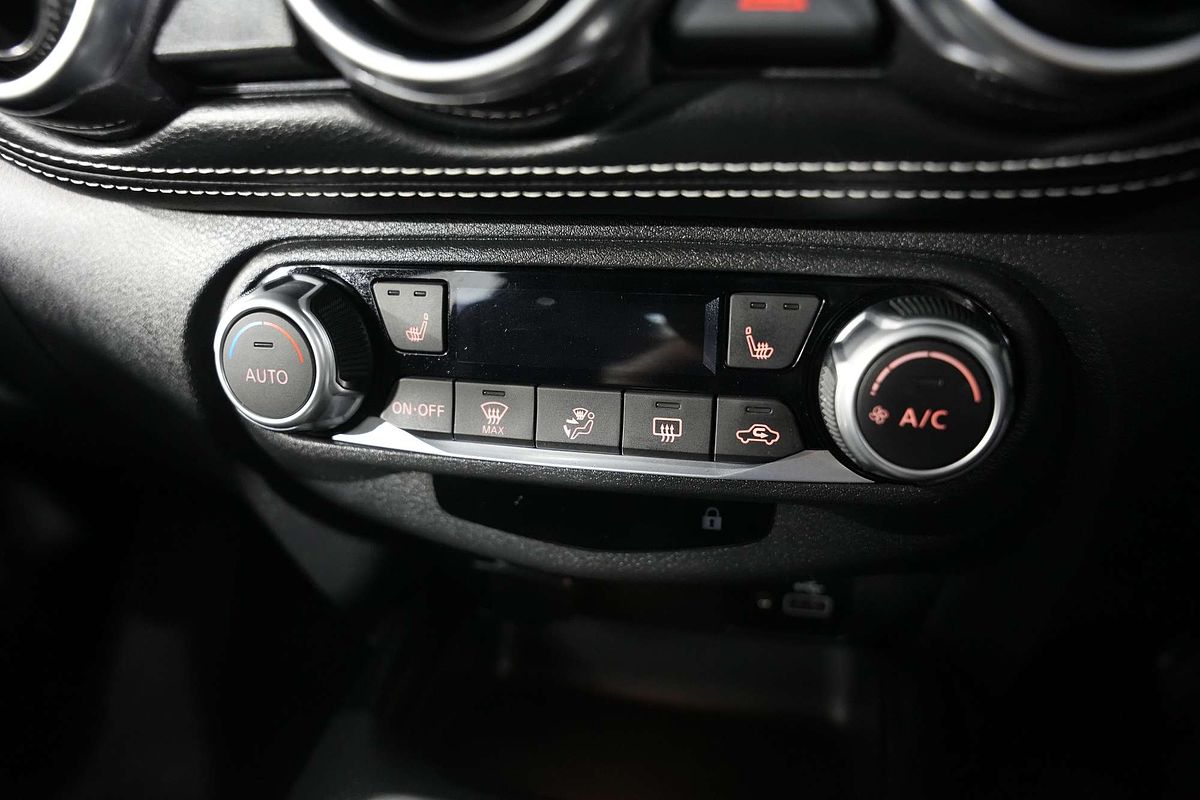 2023 Nissan JUKE ST-L F16