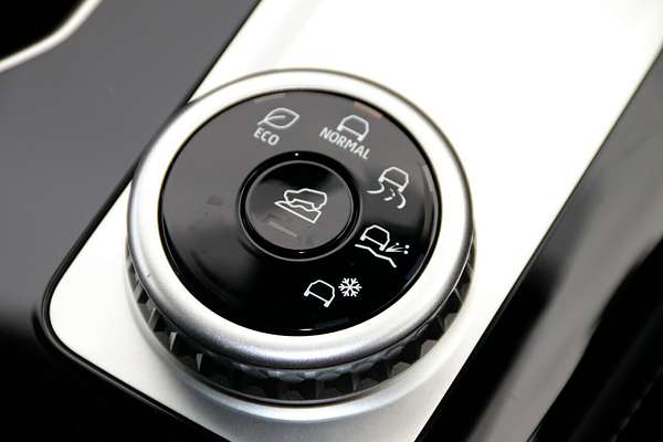 2025 Mitsubishi Outlander LS ZM