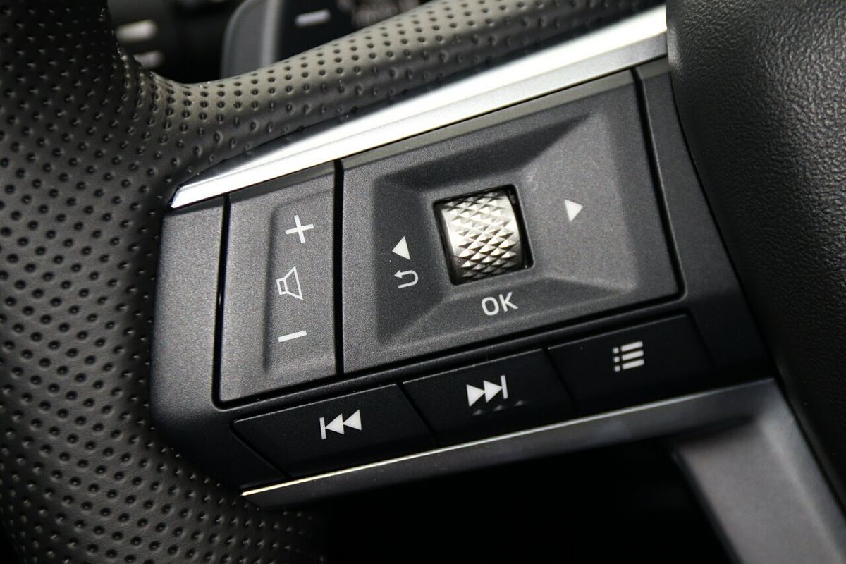 2025 Mitsubishi Outlander LS ZM