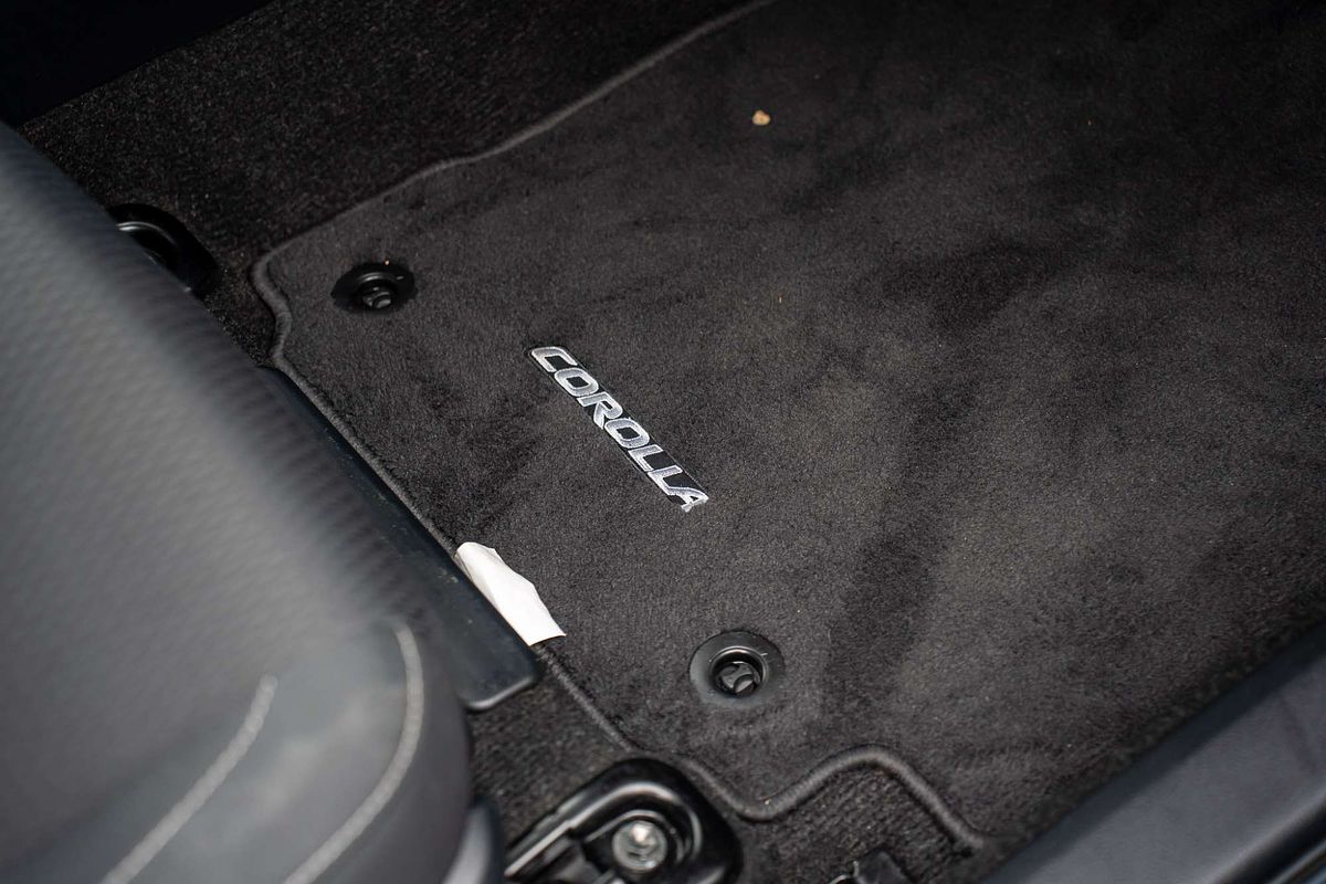 2015 Toyota Corolla SX ZRE172R