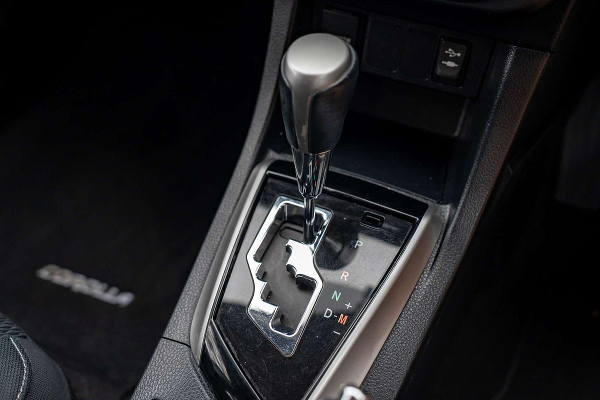 2015 Toyota Corolla SX ZRE172R