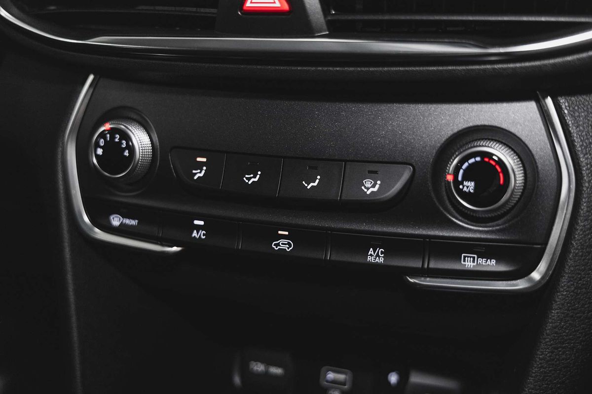 2020 Hyundai Santa Fe Active TM.V3