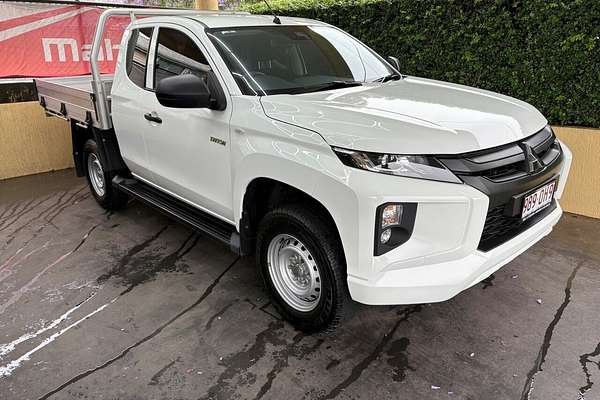 2023 Mitsubishi Triton GLX+ MR 4X4