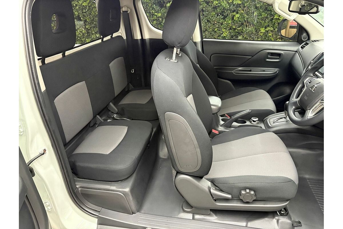 2023 Mitsubishi Triton GLX+ MR 4X4