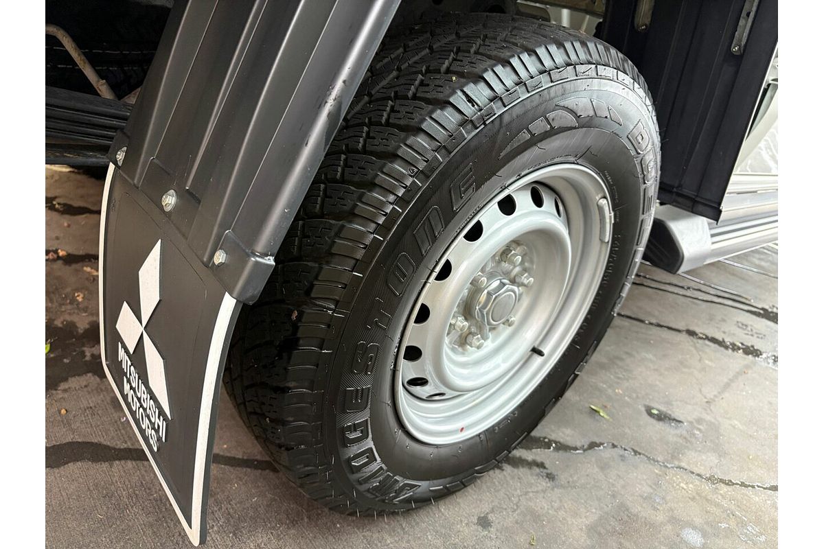 2023 Mitsubishi Triton GLX+ MR 4X4