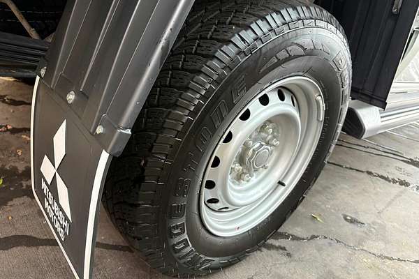 2023 Mitsubishi Triton GLX+ MR 4X4
