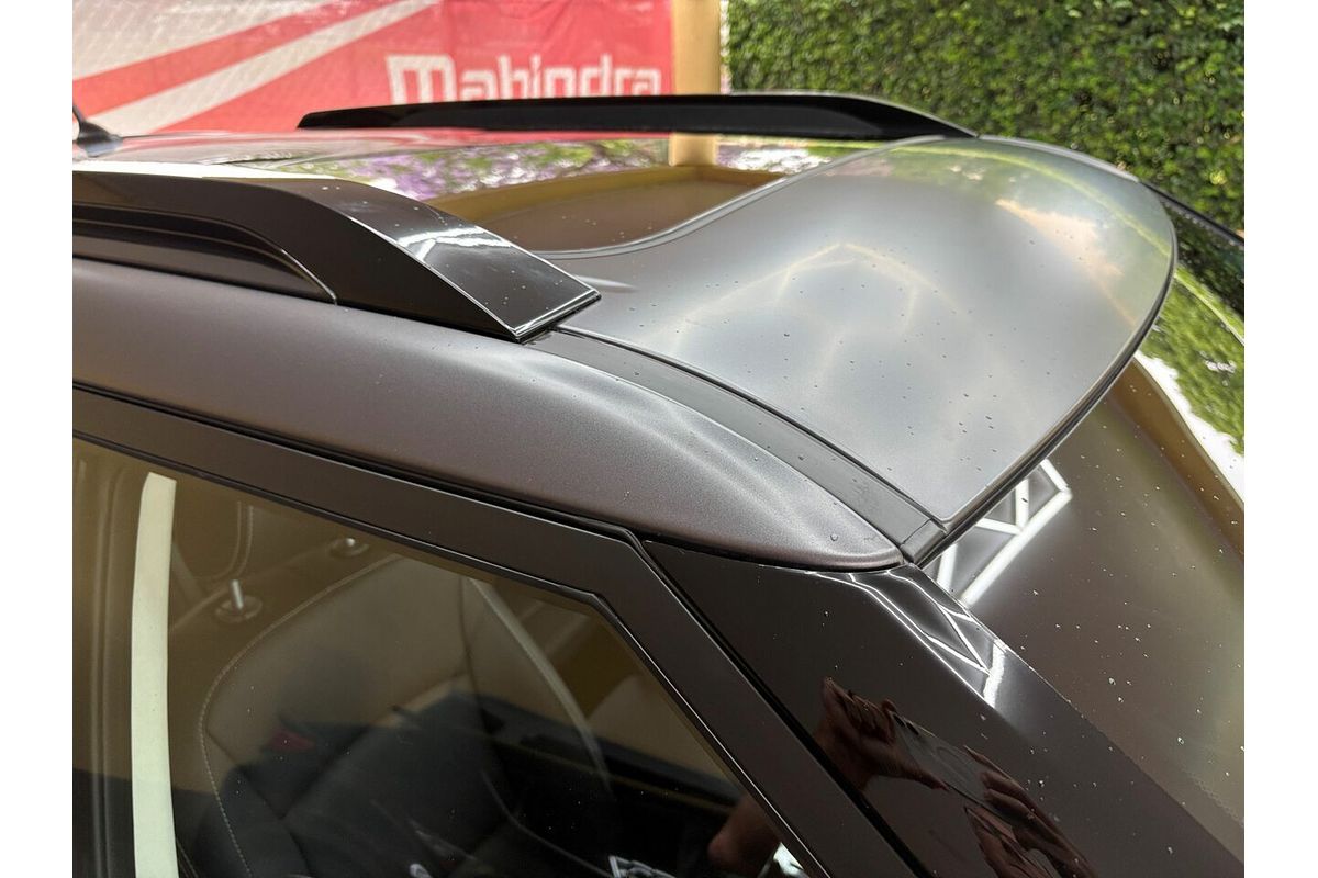 2025 Mahindra XUV 3XO AX7L