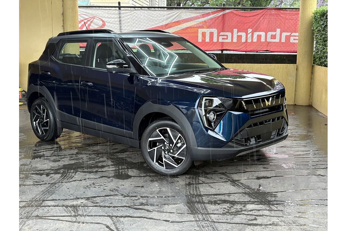 2025 Mahindra XUV 3XO AX7L