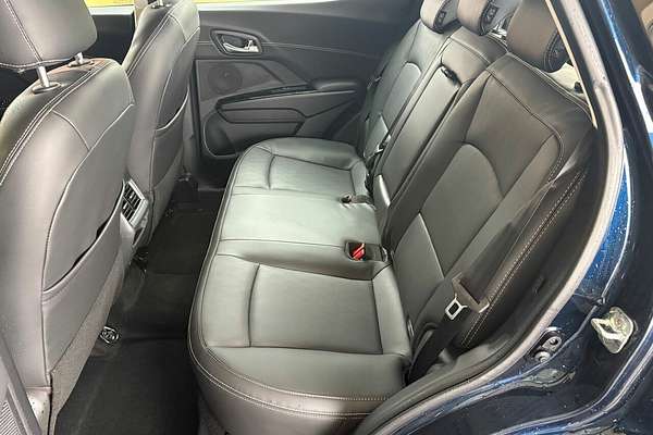 2025 Mahindra XUV 3XO AX7L