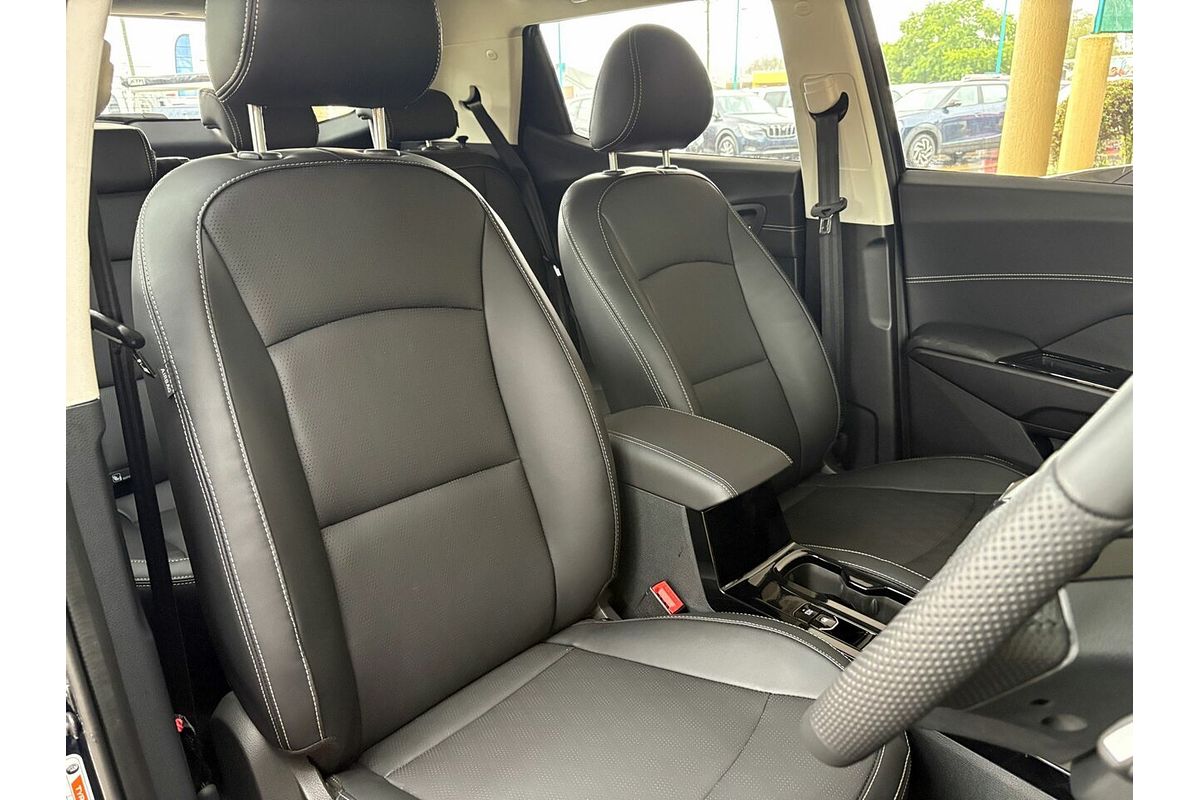 2025 Mahindra XUV 3XO AX7L