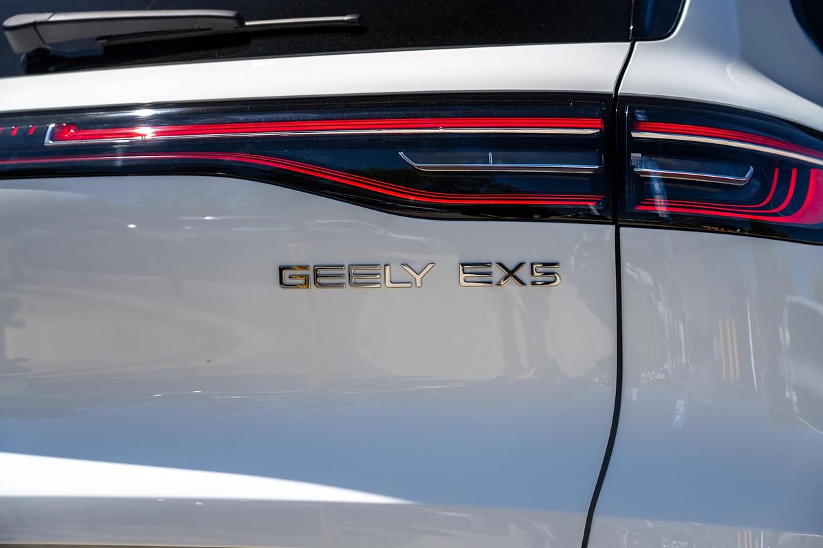 2025 Geely EX5 Inspire E245