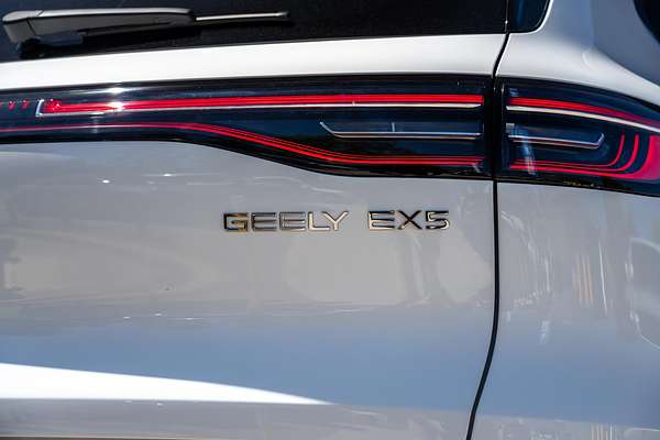 2025 Geely EX5 Inspire E245