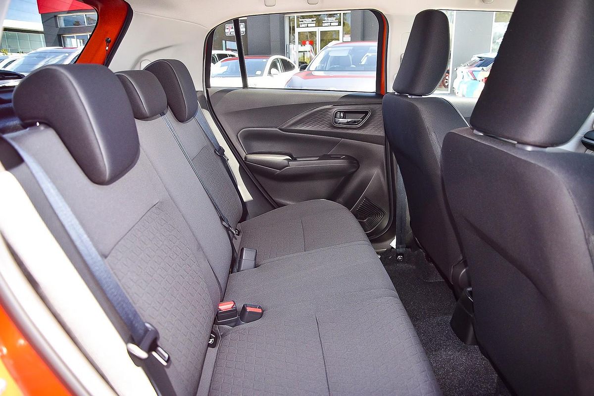 2025 Suzuki Swift Hybrid GLX UZ