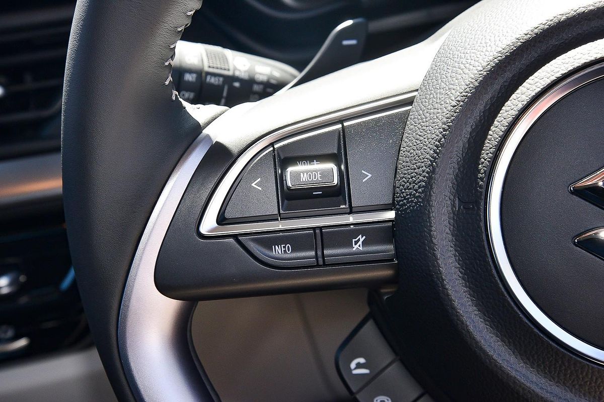 2025 Suzuki Swift Hybrid GLX UZ