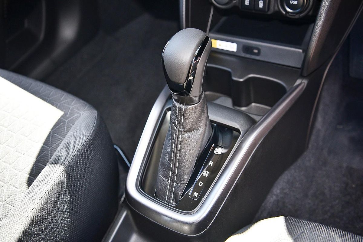 2025 Suzuki Swift Hybrid GLX UZ