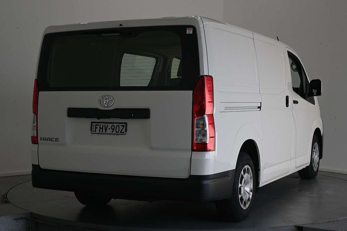 2024 Toyota Hiace GDH300R LWB