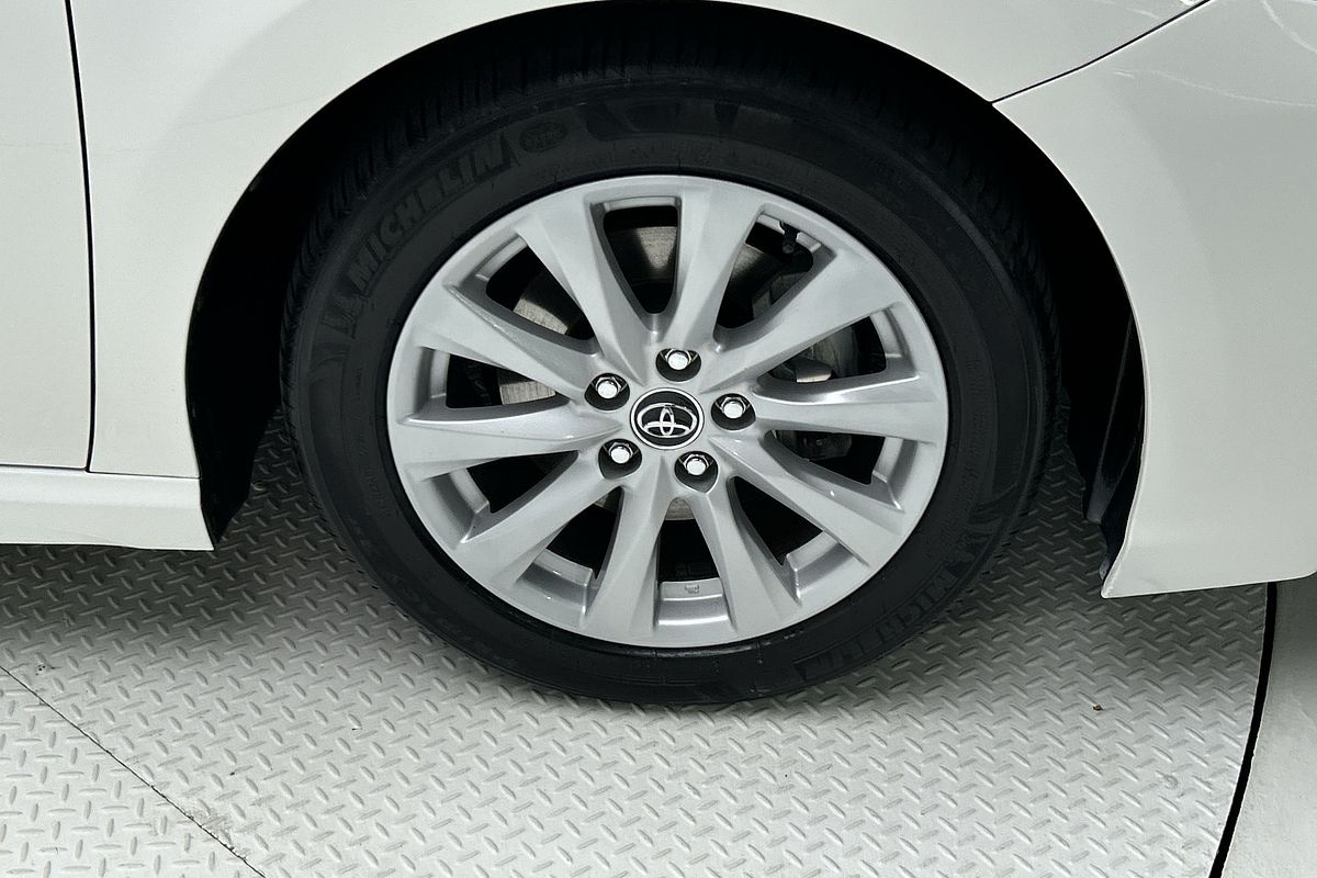 2018 Toyota Camry Ascent Sport ASV70R