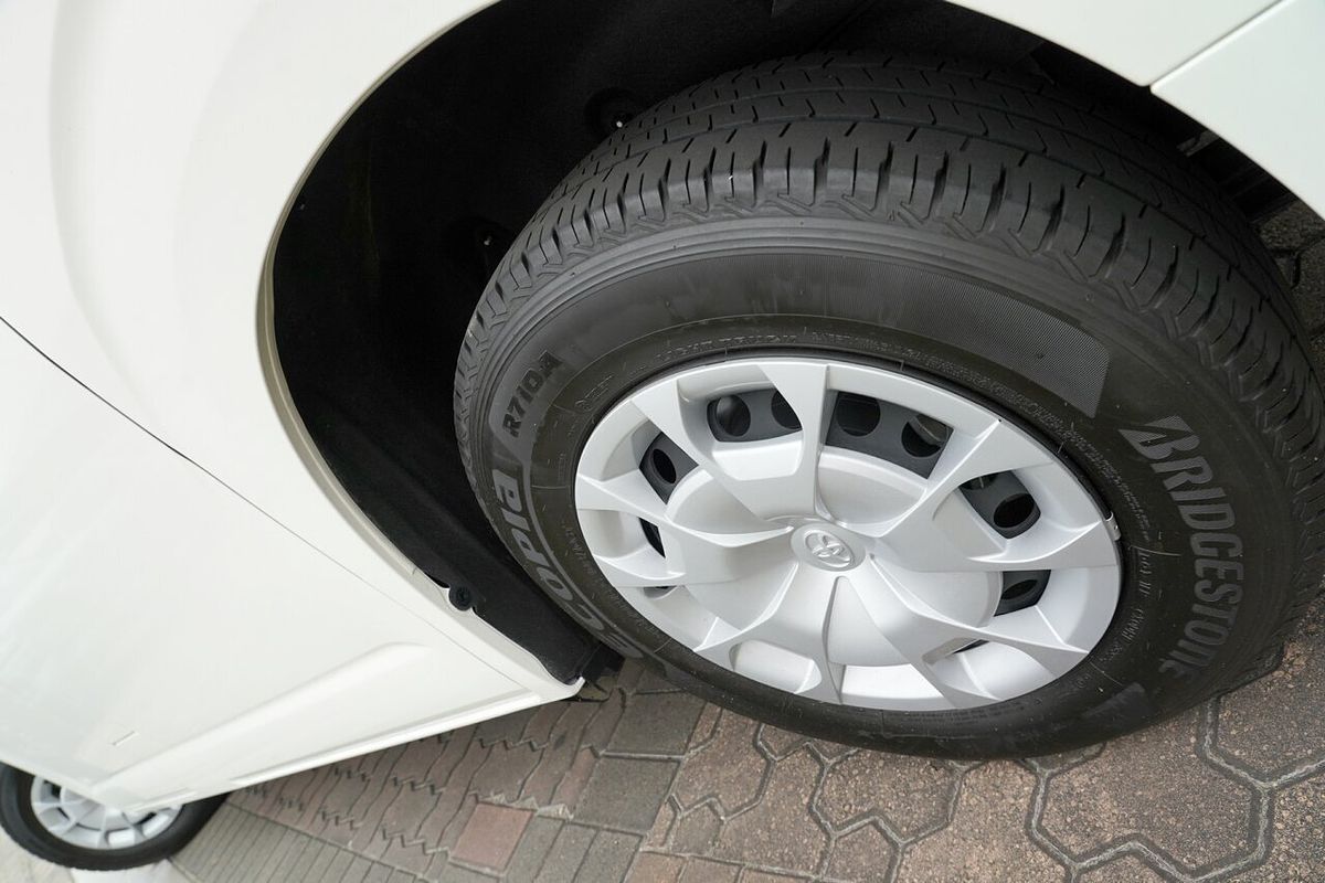 2024 Toyota Hiace GDH300R LWB