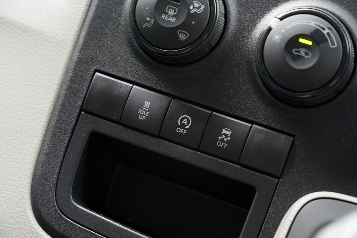 2024 Toyota Hiace GDH300R LWB