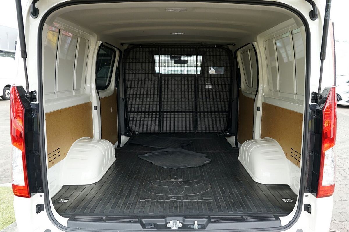 2024 Toyota Hiace GDH300R LWB