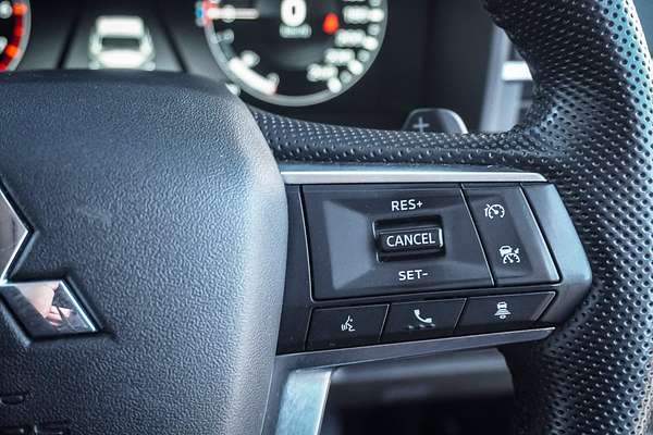 2022 Mitsubishi Outlander Exceed ZM