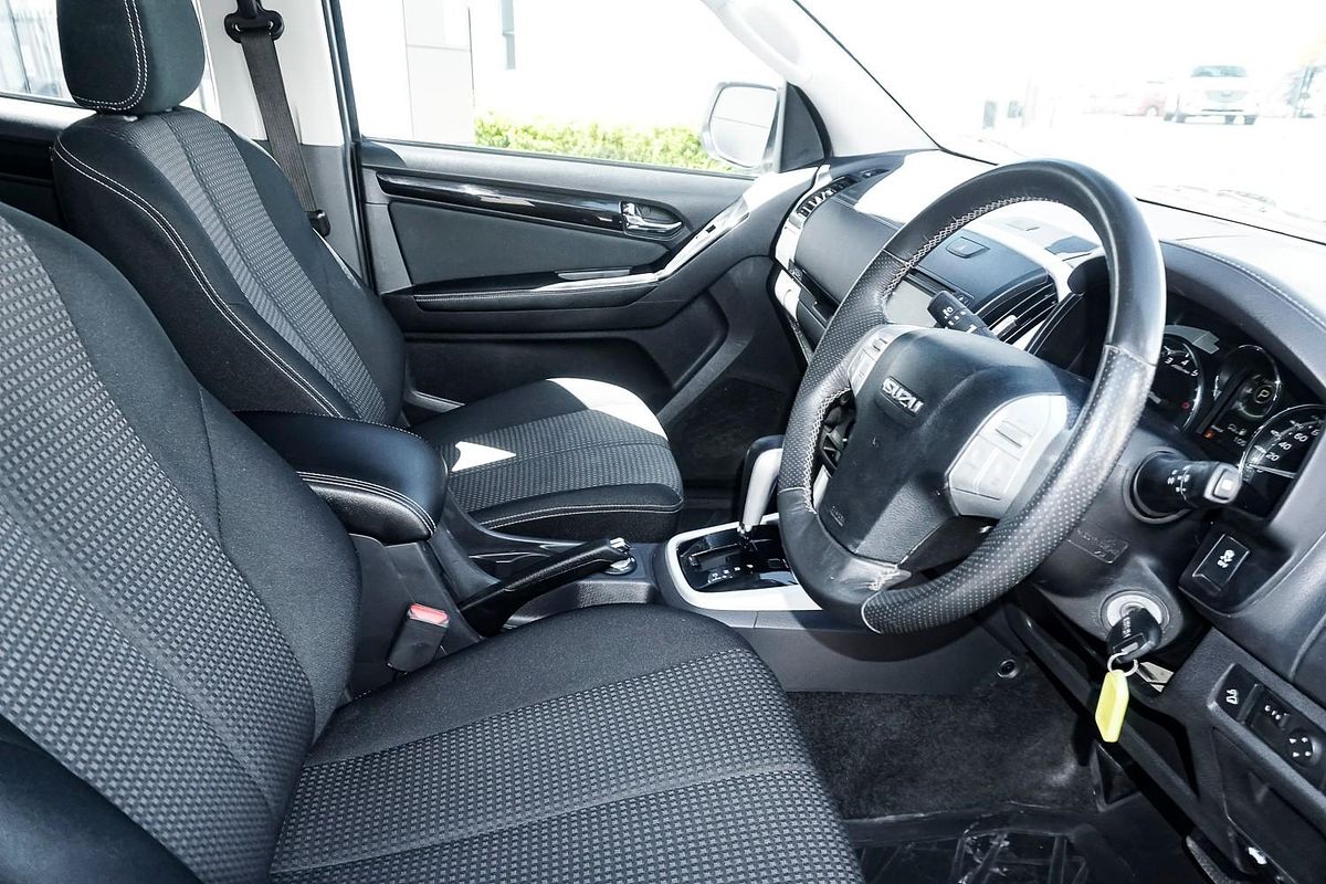 2021 Isuzu MU-X LS-M