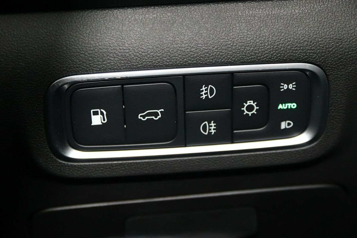 2025 Jaecoo J7 SHS Summit