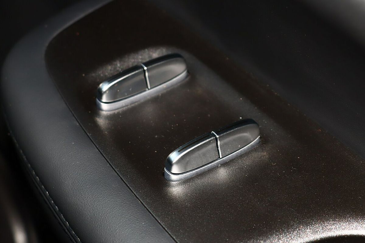 2025 Jaecoo J7 SHS Summit