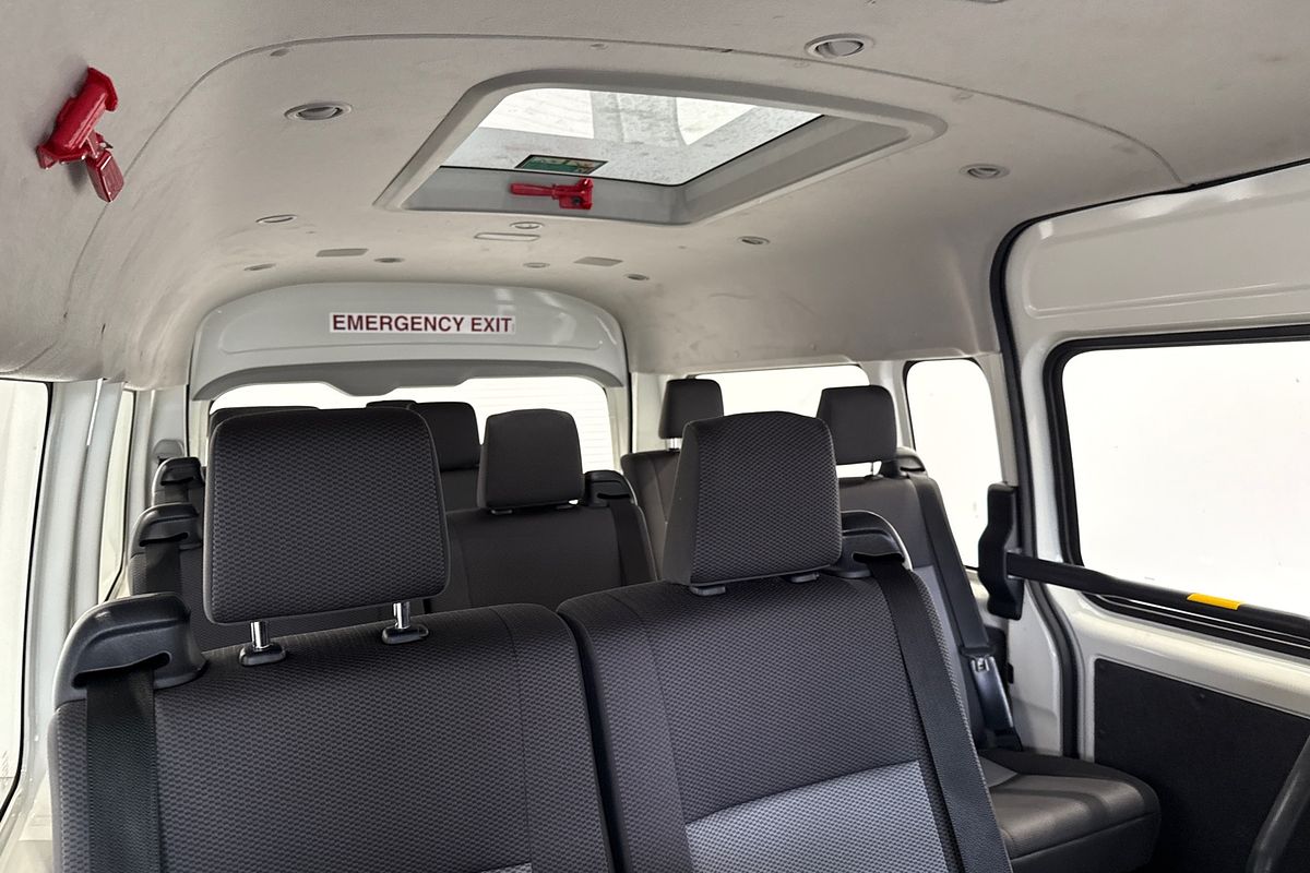 2022 Toyota Hiace Commuter GDH322R ELWB High Roof