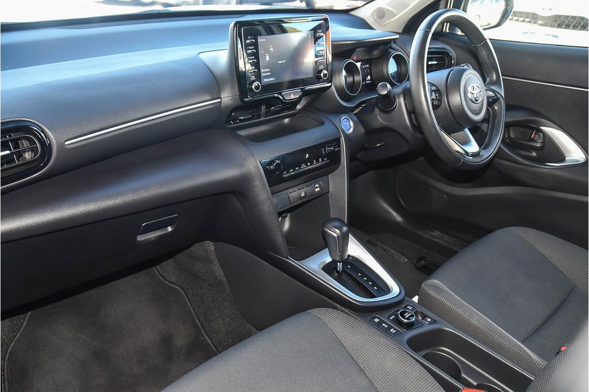 2022 Toyota YARIS CROSS GX HYBRID (AWD) MXPJ15R