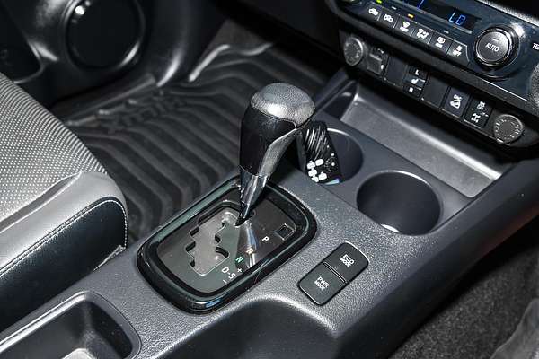 2021 Toyota HILUX RUGGED X (4x4) GUN126R FACELIFT 4X4