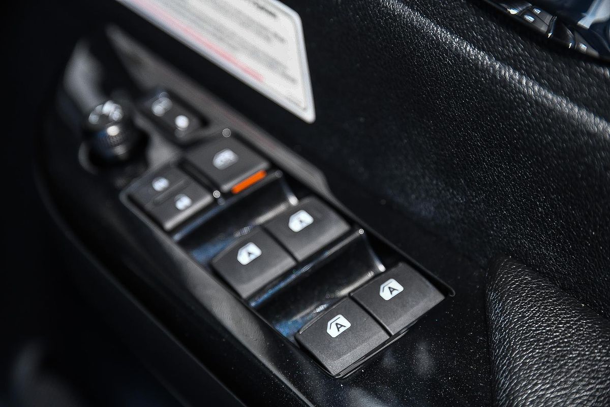 2021 Toyota HILUX RUGGED X (4x4) GUN126R FACELIFT 4X4