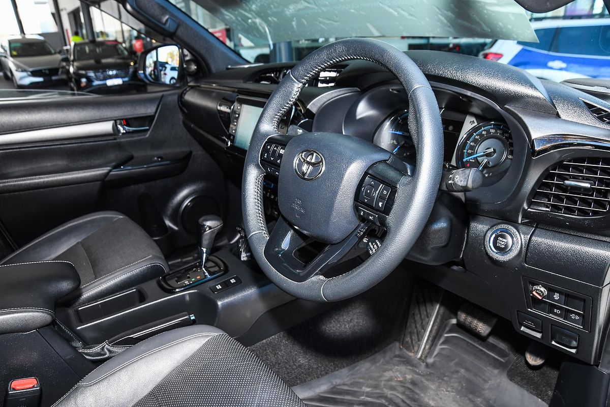 2021 Toyota HILUX RUGGED X (4x4) GUN126R FACELIFT 4X4