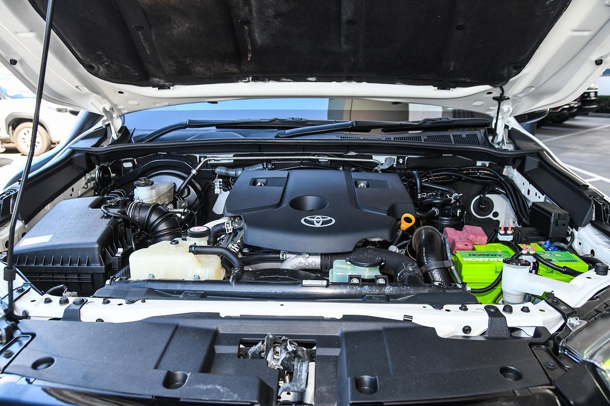 2021 Toyota HILUX RUGGED X (4x4) GUN126R FACELIFT 4X4