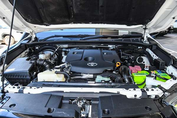 2021 Toyota HILUX RUGGED X (4x4) GUN126R FACELIFT 4X4