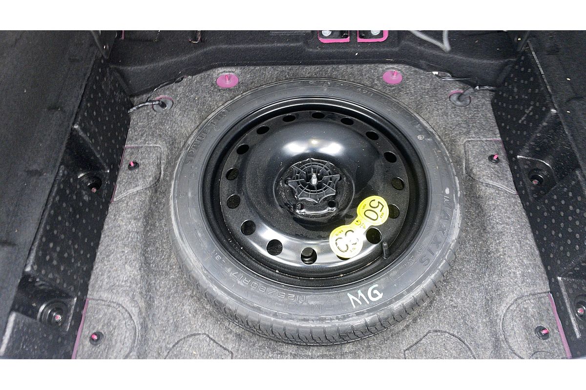 2021 MG HS Essence SAS23