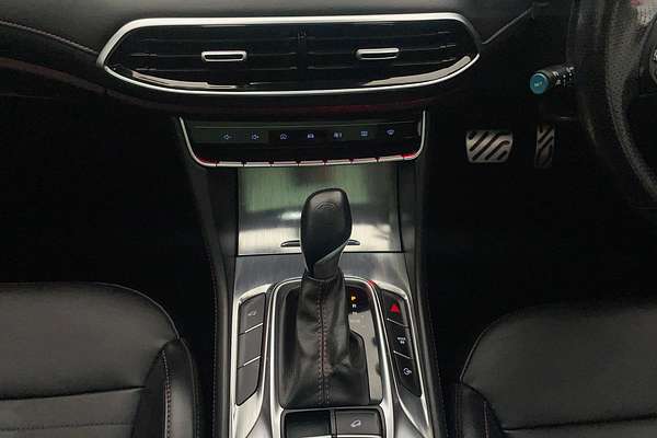 2021 MG HS Essence SAS23