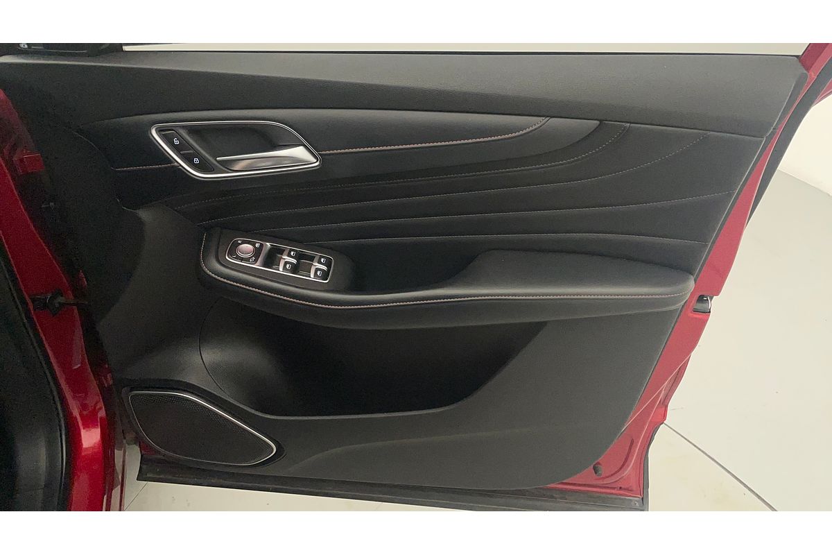 2021 MG HS Essence SAS23