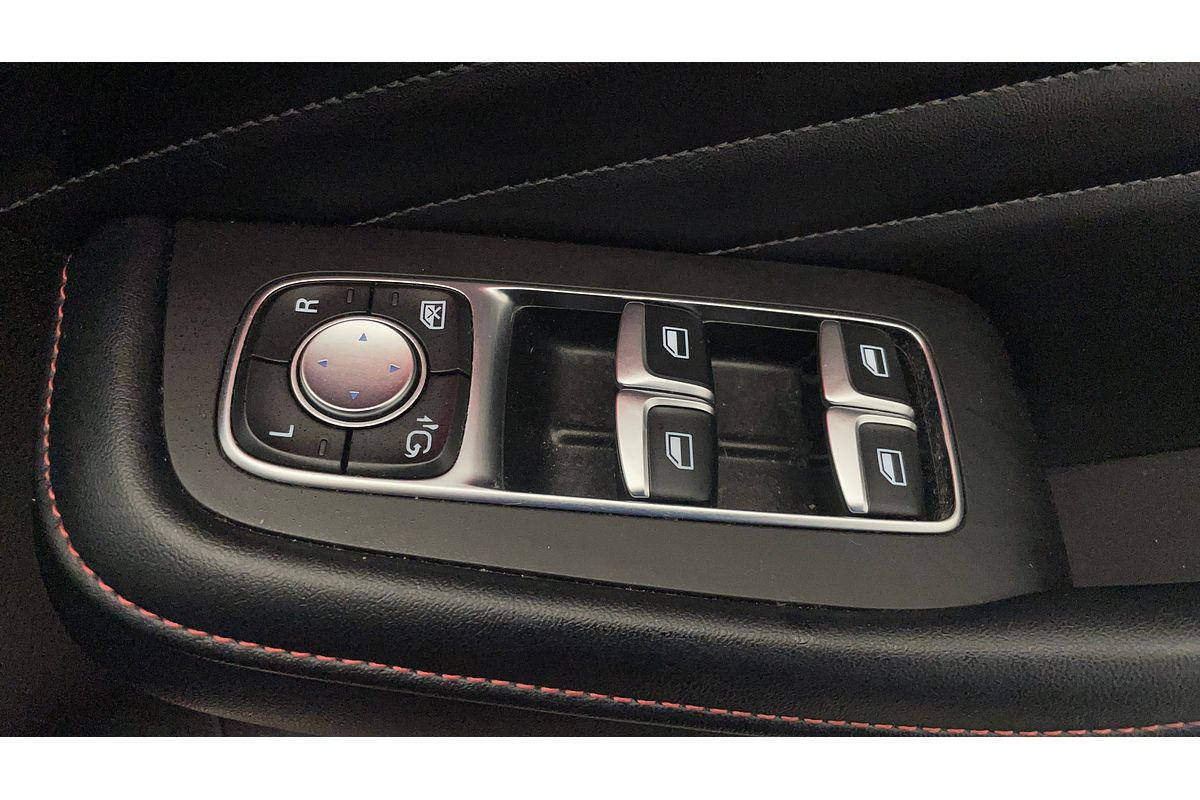 2021 MG HS Essence SAS23