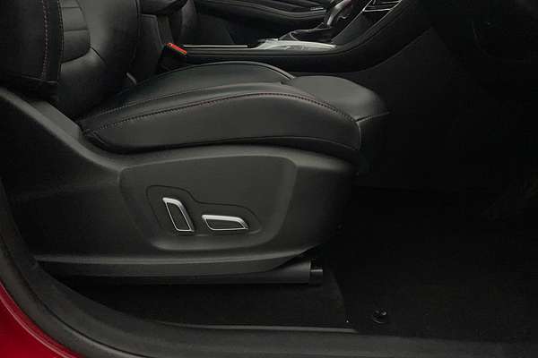 2021 MG HS Essence SAS23