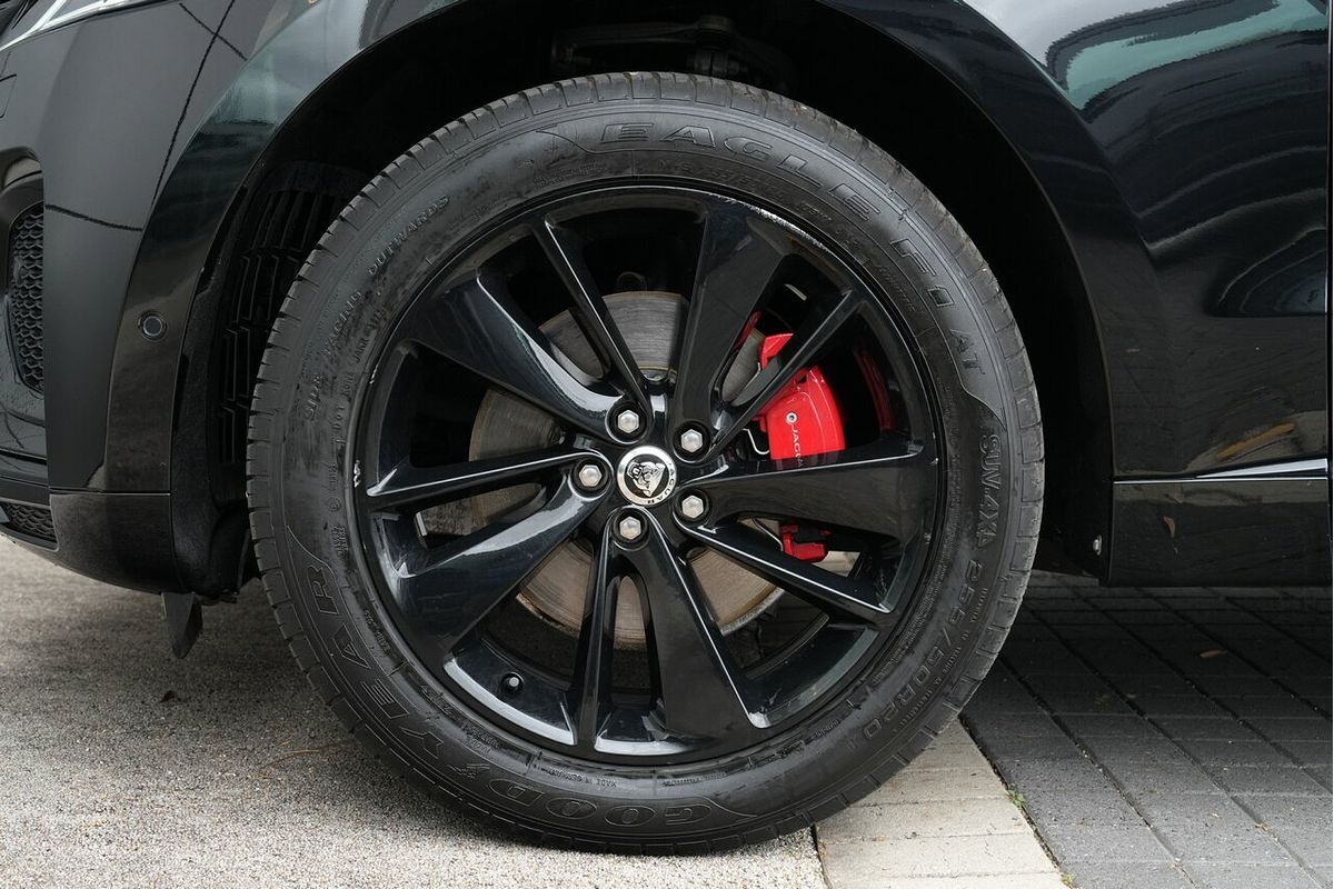 2023 Jaguar F-PACE P250 R-Dynamic SE X761