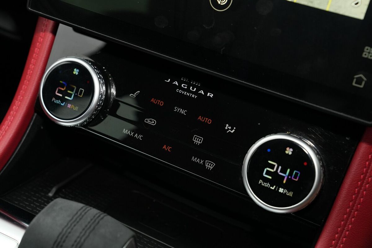 2023 Jaguar F-PACE P250 R-Dynamic SE X761