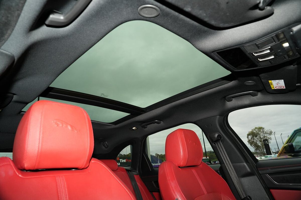 2023 Jaguar F-PACE P250 R-Dynamic SE X761