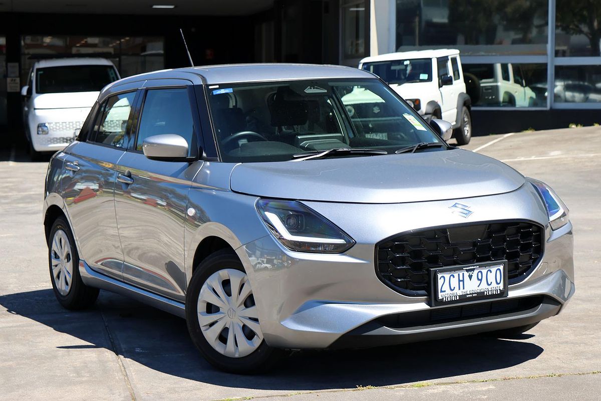 2024 Suzuki Swift Hybrid UZ