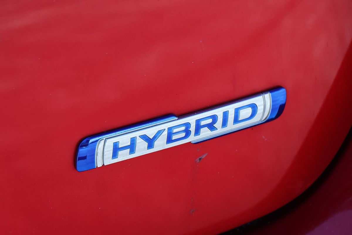 2024 Suzuki Swift Hybrid UZ