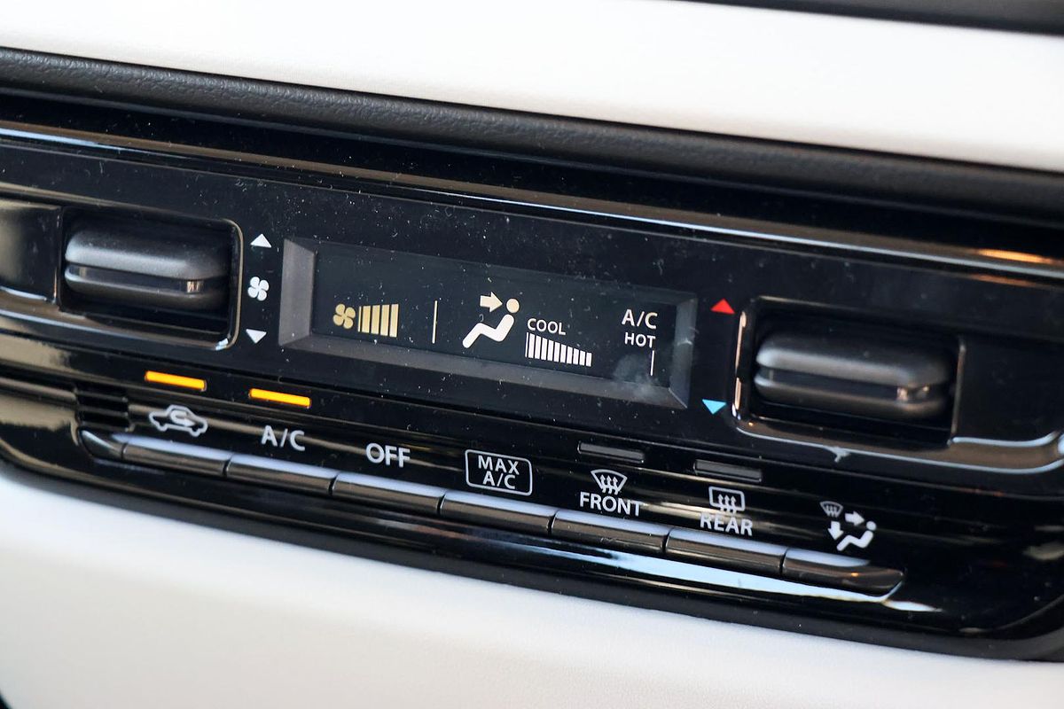 2024 Suzuki Swift Hybrid UZ